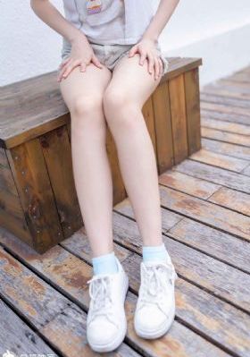 《年轻的寡妇2》电影