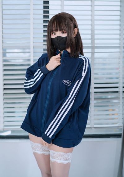 新婚不久和上司出差中出