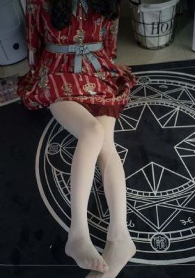 淫欲模特免费观看