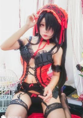 红白黑黄